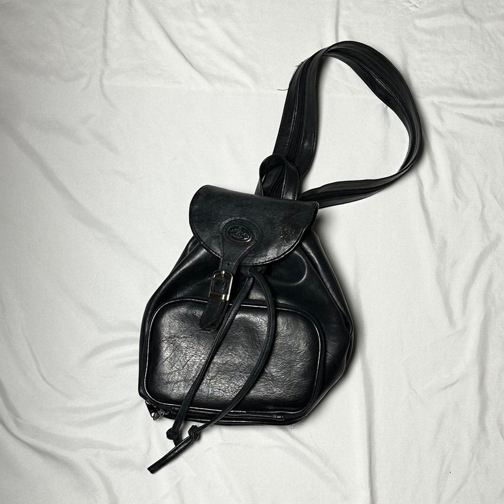 Vintage Black Leather Backpack Crossbody 2-in-1 Bag #BohoStyle #festival